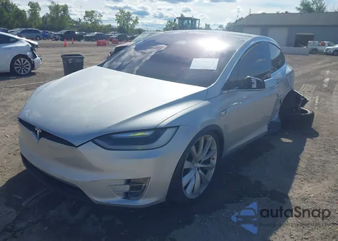 2017 Tesla Model X 100D/75D/90D из США, поврежденный, VIN 5YJXCAE2XHF048804
